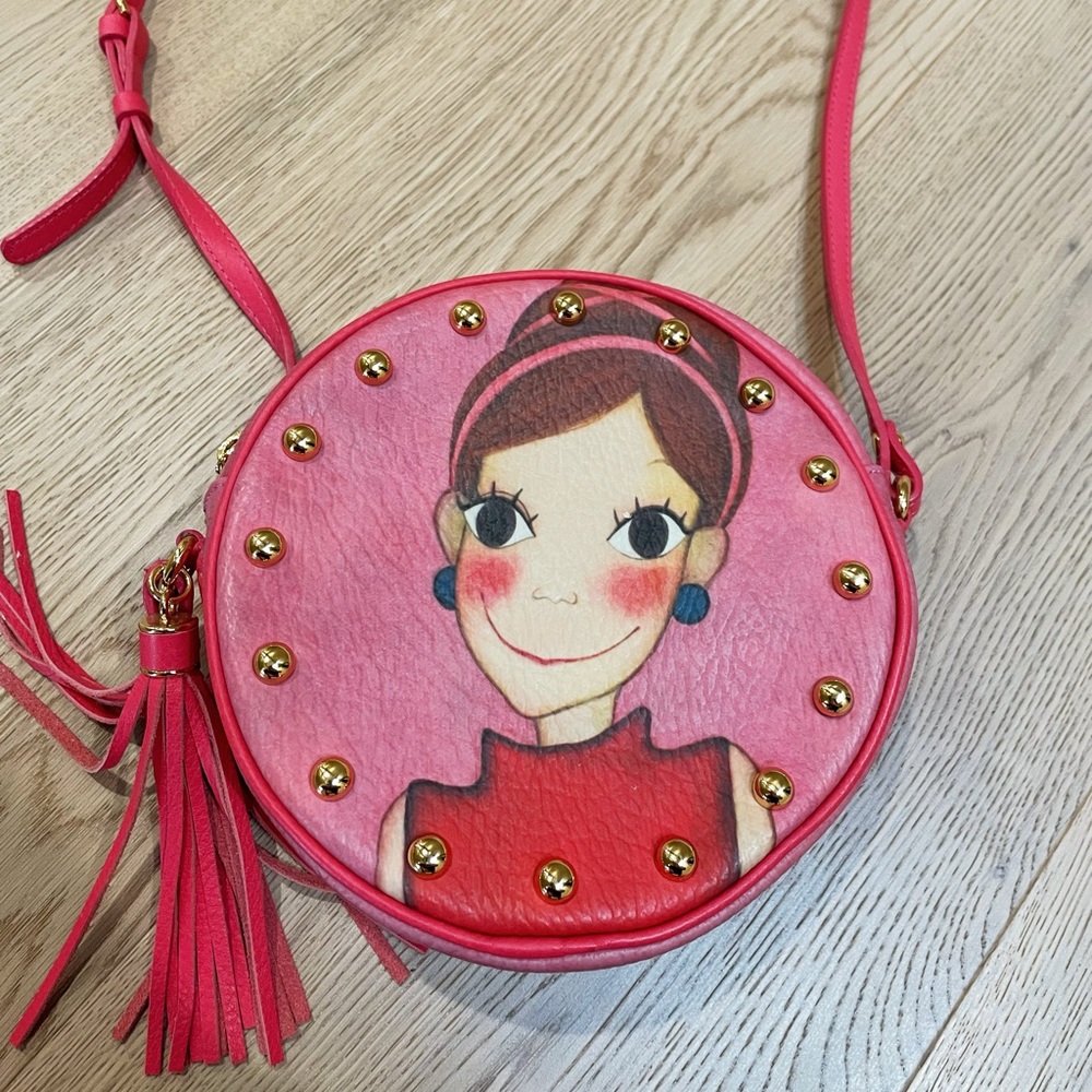 Like new - Made in Korea- Youk Shim Won Artist leather crossbody bag